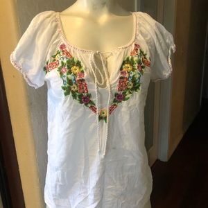 Old Navy Embroidered Peasant Top